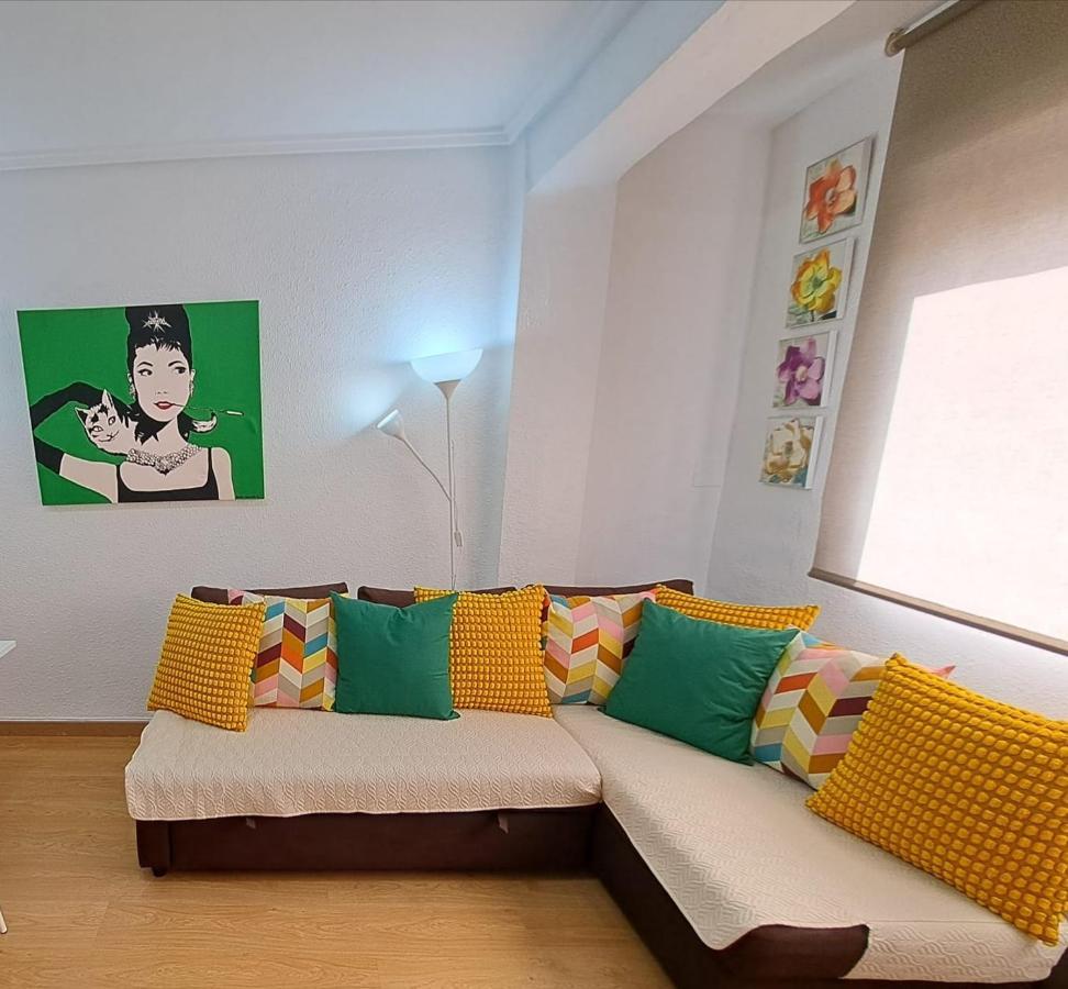 Centrico Apartamento En Valencia Proximo Parada De Metro Angel Guimera Exterior photo