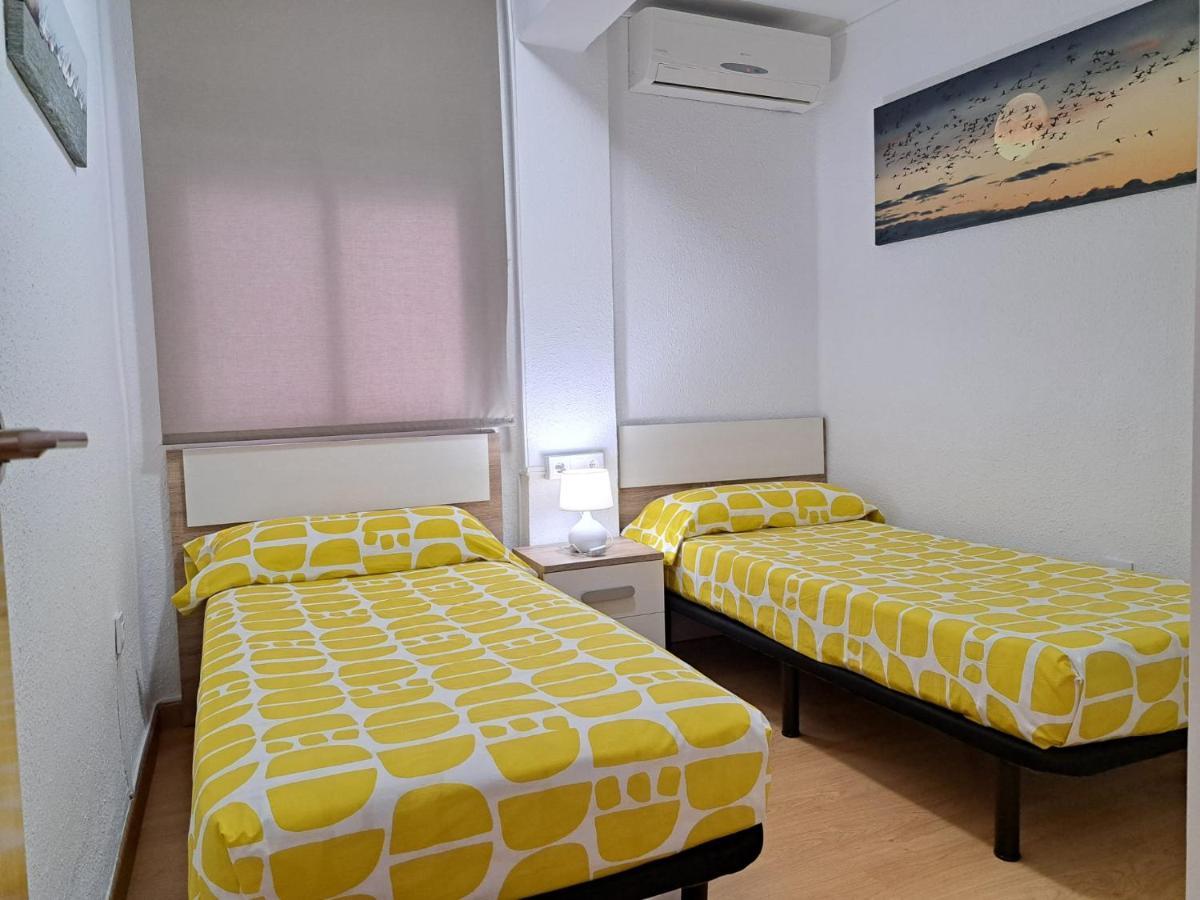 Centrico Apartamento En Valencia Proximo Parada De Metro Angel Guimera Exterior photo