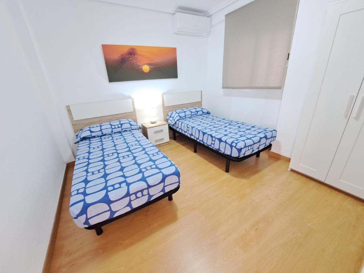 Centrico Apartamento En Valencia Proximo Parada De Metro Angel Guimera Exterior photo