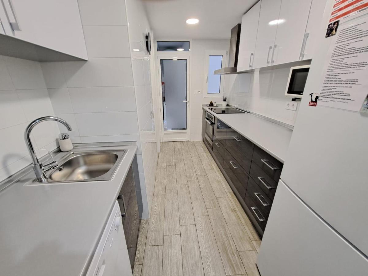 Centrico Apartamento En Valencia Proximo Parada De Metro Angel Guimera Exterior photo
